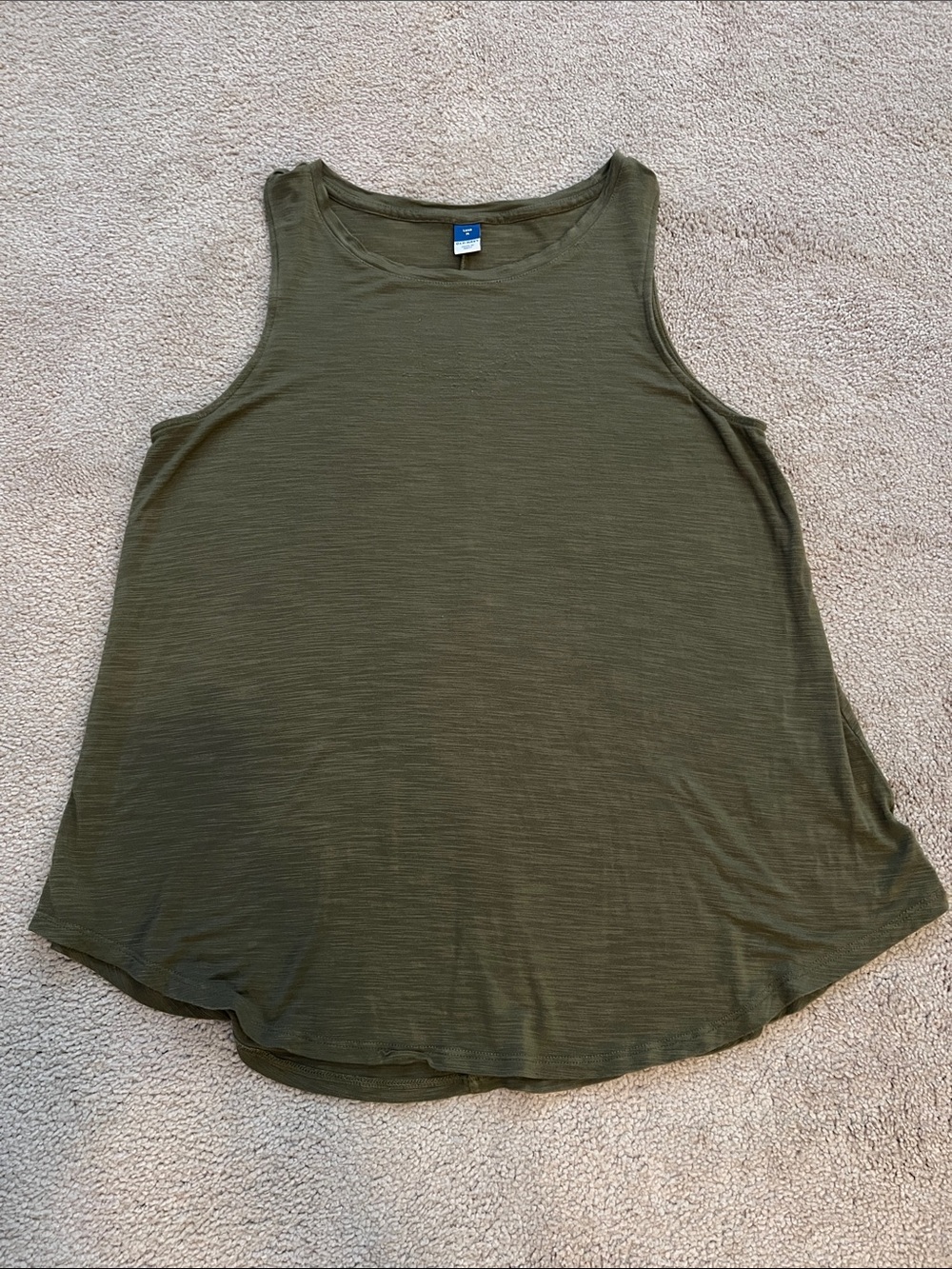 Old Navy Olive Green Luxe Scoop Neck Sleeveless Tank-size Medium, EUC *like new*